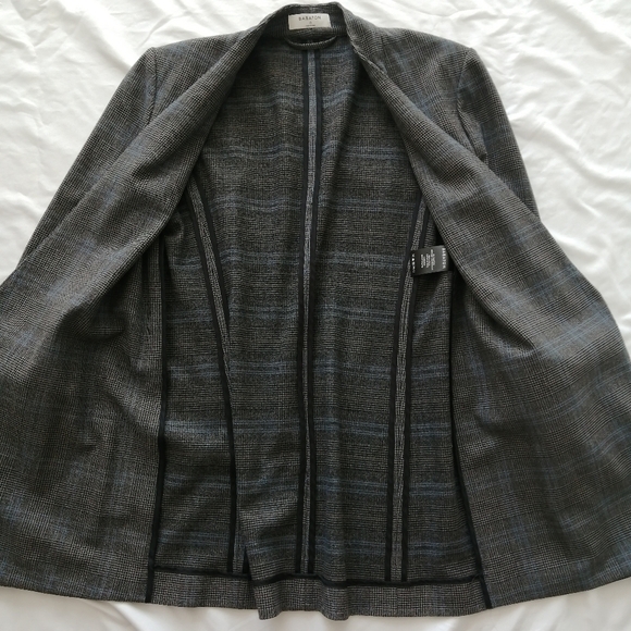 Aritzia Babaton Power Hip Blazer Macauley Glencheck Gray Blue Plaid Size 0 - Picture 7 of 17